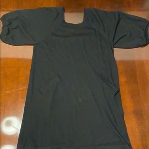 Long u-neck shirts with pockets